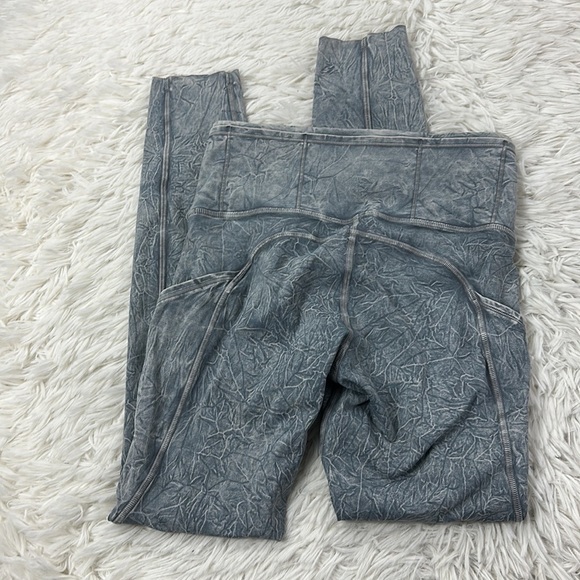 Lululemon Fast and Free High Rise Tight 25" *Ice Dye Ice Wash Asphalt Grey - Picture 5 of 7